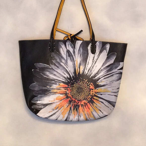 Sydney Love Handbags - Beautiful Quality Tote Bag w/matching Wristlet